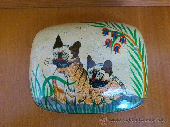 Antig&uuml;edades: Caja de madera decorada a mano y lacada. - Foto 6