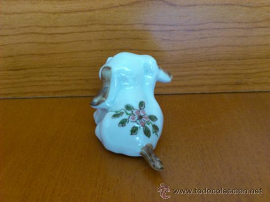 Antig&uuml;edades: Perro de porcelana miniatura - Foto 10