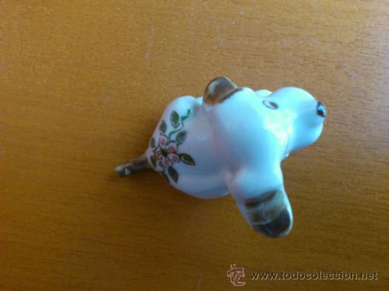 Antig&uuml;edades: Perro de porcelana miniatura - Foto 3