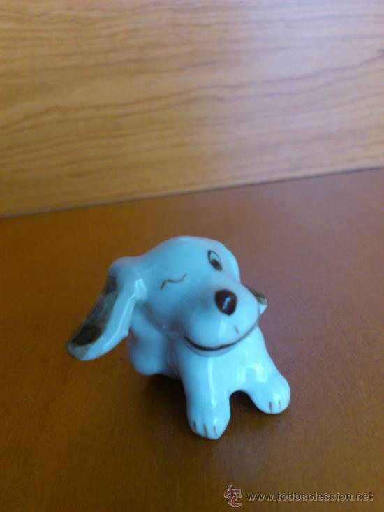 Antig&uuml;edades: Perro de porcelana miniatura - Foto 4