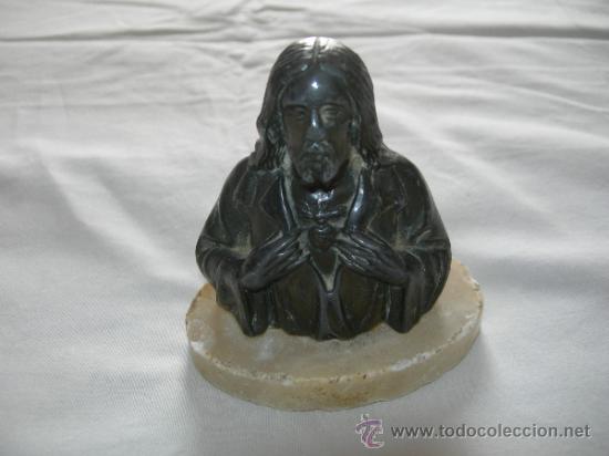 Antig&uuml;edades: FIGURA DEL SAGARADO CORAZON CON PEANA - Foto 2