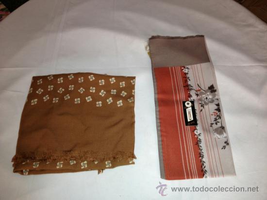 Antig&uuml;edades: LOTE DE 2 PA&Ntilde;UELOS DE MUJER - Foto 1