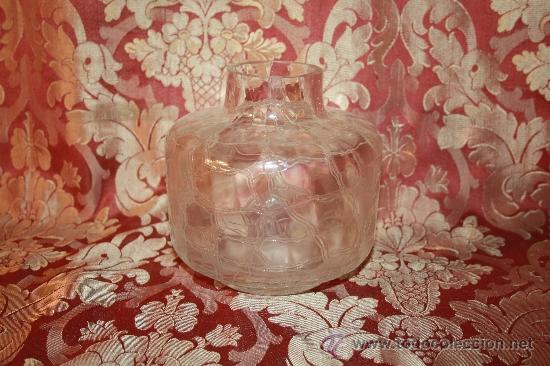 Antiquit&eacute;s: BONITO TARRO DE CRISTAL TALLADO MED S XX.