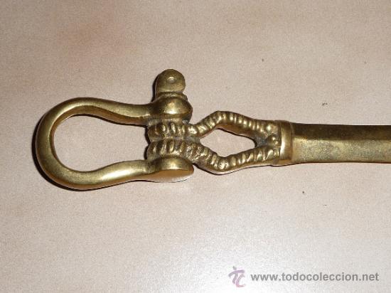 Antig&uuml;edades: Antiguo abrecartas integro en bronce - Foto 2