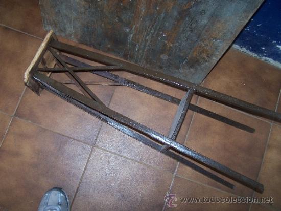 Antig&uuml;edades: Macetero antiguo de madera para restarurar - Foto 6
