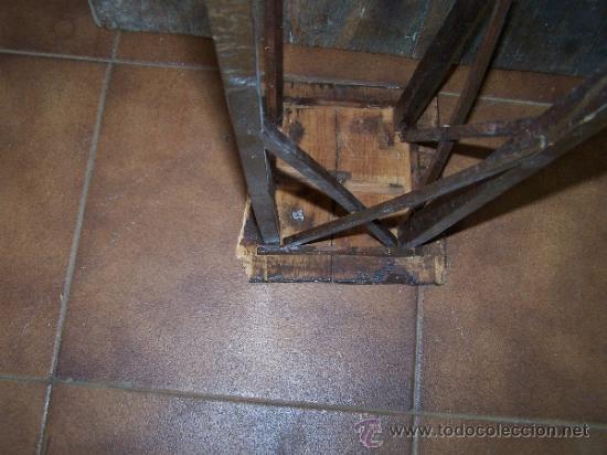 Antig&uuml;edades: Macetero antiguo de madera para restarurar - Foto 8