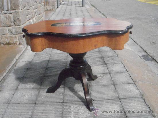Antig&uuml;edades: velador o mesa con marqueter&iacute;a - Foto 3