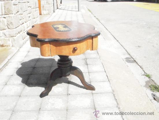 Antig&uuml;edades: velador o mesa con marqueter&iacute;a - Foto 4