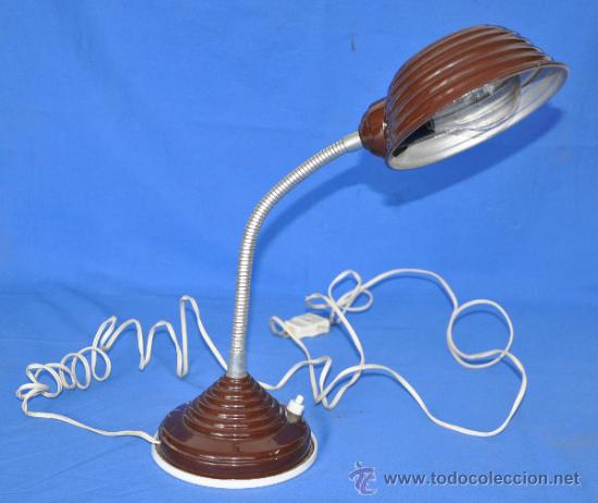 Antig&uuml;edades: Flexo de aluminio con brazo regulable. - Foto 1