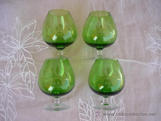 Antig&uuml;edades: COPAS DE CO&Ntilde;AC DE CRISTAL VERDE ALTO 11CM. GASTOS DE ENVIO 7&euro; PARA ESPA&Ntilde;A-