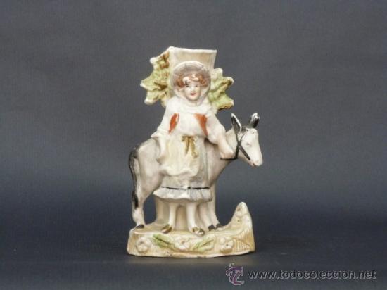 Antig&uuml;edades: PEQUE&Ntilde;A FIGURA  DE BISCUIT, VIOLETERO - Foto 2