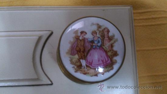 Antig&uuml;edades: PERCHERO MADERA Y PORCELANA - Foto 2