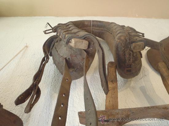 Antig&uuml;edades: COLLERA PARA ARRASTRE ANIMAL - Foto 2