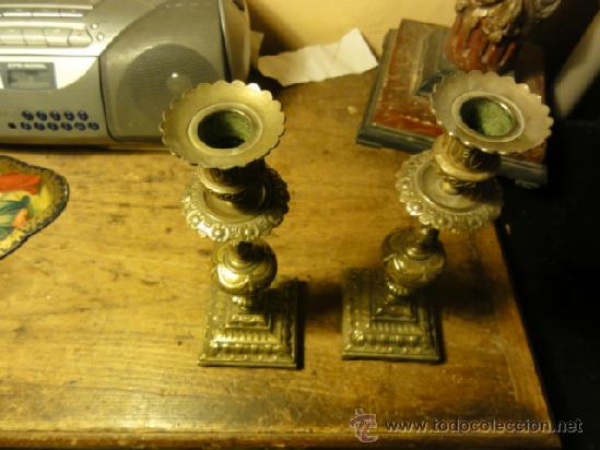 Antig&uuml;edades: DOS CANDELEROS 24 ctms - Foto 2