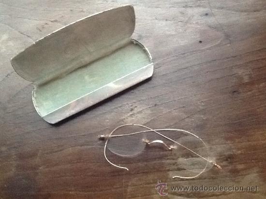 Antig&uuml;edades: Antiguas gafas de oro con estuche - Foto 2