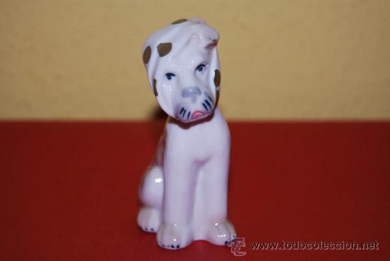 PERRO DE PORCELANA - SANBO