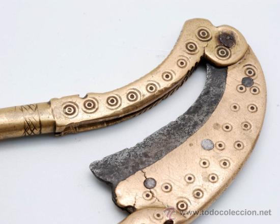 Antig&uuml;edades: Cascanueces bronce dorado y hierro - Foto 4