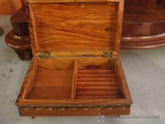 Antig&uuml;edades: ANTIGUA CAJA DE TABACO DE OLIVO - Foto 2