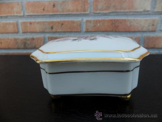 Antig&uuml;edades: peque&ntilde;a caja de porcelana - Foto 1
