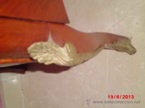 Antig&uuml;edades: VITRINA DE MARQUETERIA Y BRONCE DE ESTILO FRANCES - Foto 3
