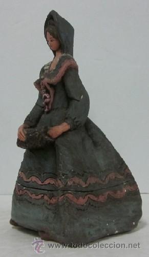 Antig&uuml;edades: FIGURA MUJER CON VESTIDO DE EPOCA - Foto 2