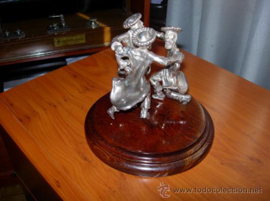 Antig&uuml;edades: figura de Bailarines - Foto 2