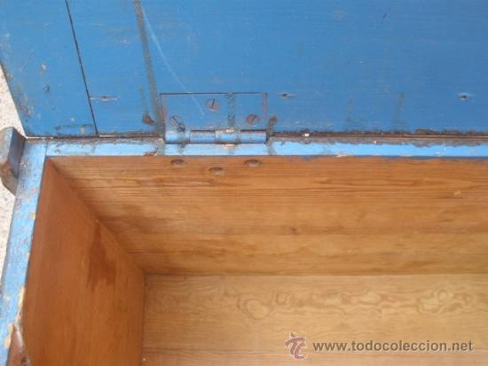 Antig&uuml;edades: BA&Uacute;L DEL EJERCITO. CON PINTURA AZUL - Foto 12