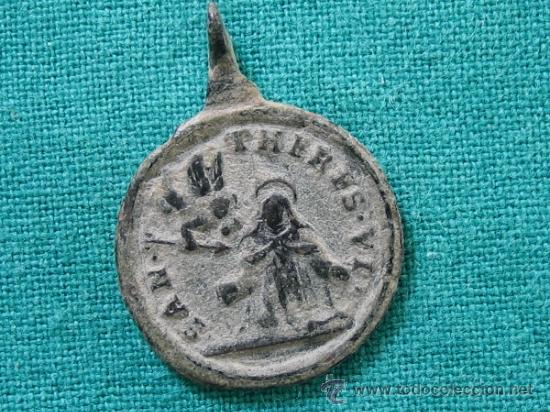 Antig&uuml;edades: Medalla antigua religiosa - Foto 2