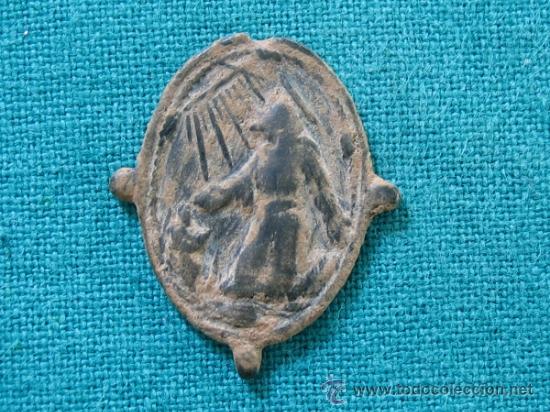 Antig&uuml;edades: Medalla antigua religiosa - Foto 2