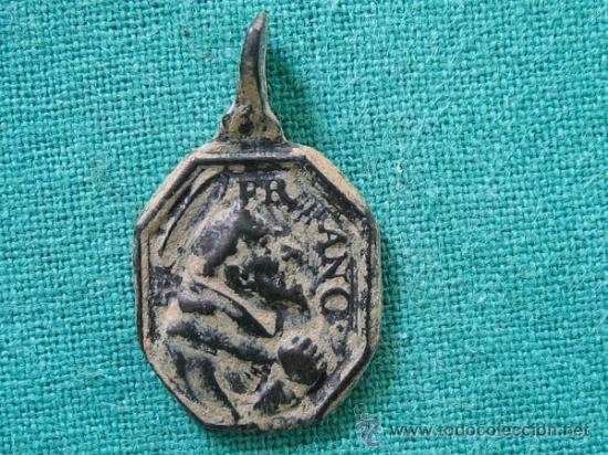 Antig&uuml;edades: Medalla antigua religiosa - Foto 2