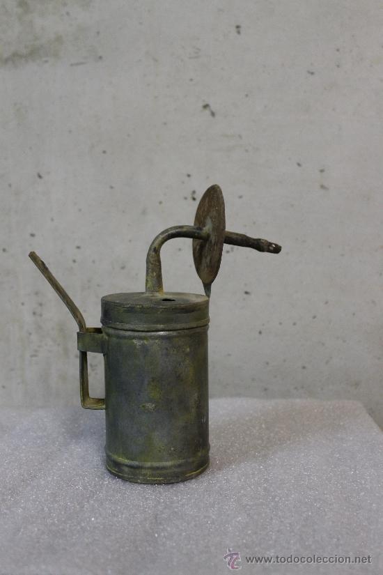 Antig&uuml;edades: Antiguo carburero - Foto 1