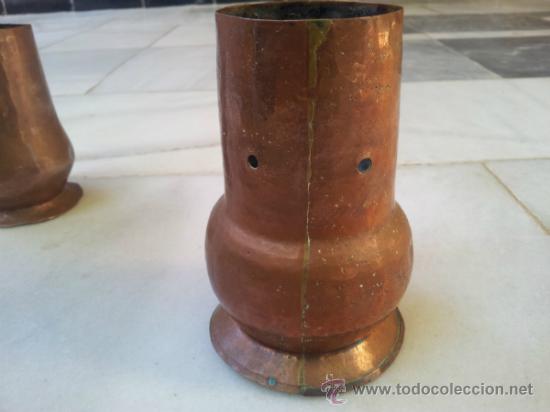 Antig&uuml;edades: Lote de jarra y dos vasos en cobre - Foto 5