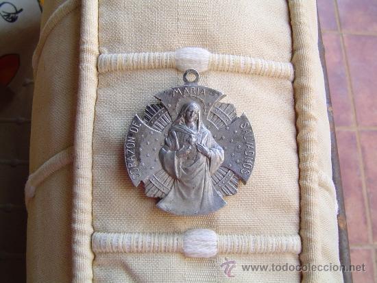 Antig&uuml;edades: Medalla aluminio Coraz&oacute;n de Maria . - Foto 1