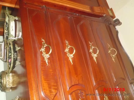 Antig&uuml;edades: COMODA DE MADERA DE CAOBA EN . - Foto 4