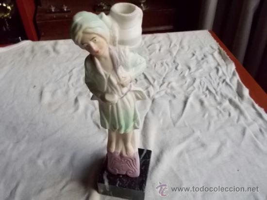 Antig&uuml;edades: Violetero de biscuit - Foto 9