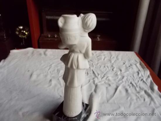 Antig&uuml;edades: Violetero de biscuit - Foto 3
