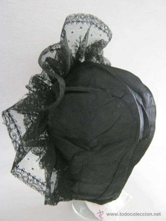 Antig&uuml;edades: ANTIGUO GORRO DE SEDA CON ENCAJE PARA SE&Ntilde;ORA S. XIX - Foto 1