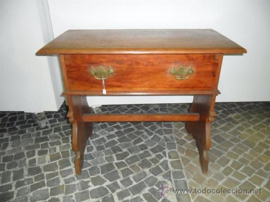 Antig&uuml;edades: mesa rustica madera antigua - Foto 1