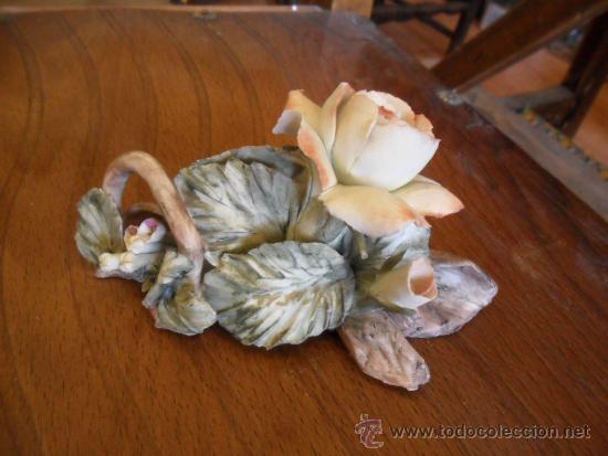 Antig&uuml;edades: FLOR DE PORCELANA CAMPODIMONTE - Foto 5