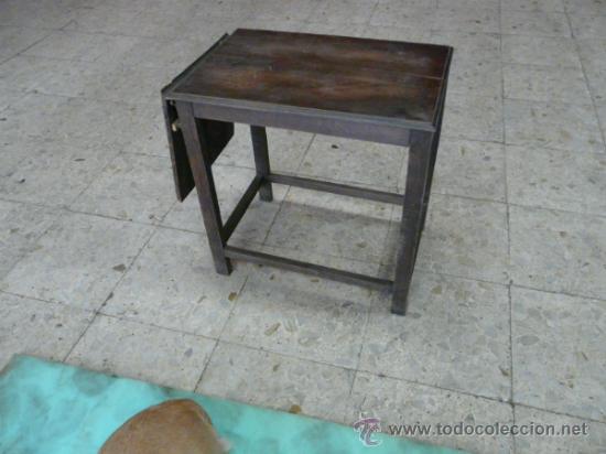 Antig&uuml;edades: MESILLA AUXILIAR - Foto 2