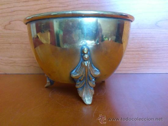 Antig&uuml;edades: Macetero antiguo en bronce - Foto 2