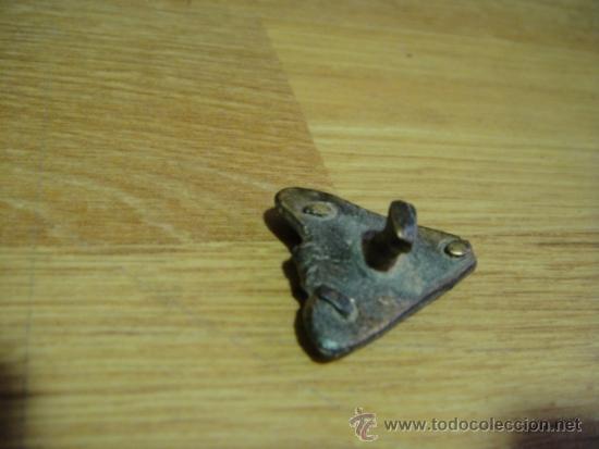 Antig&uuml;edades: fibula de bronce - Foto 2