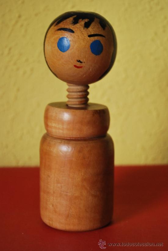 Antig&uuml;edades: CASCANUECES DE MADERA - Foto 5