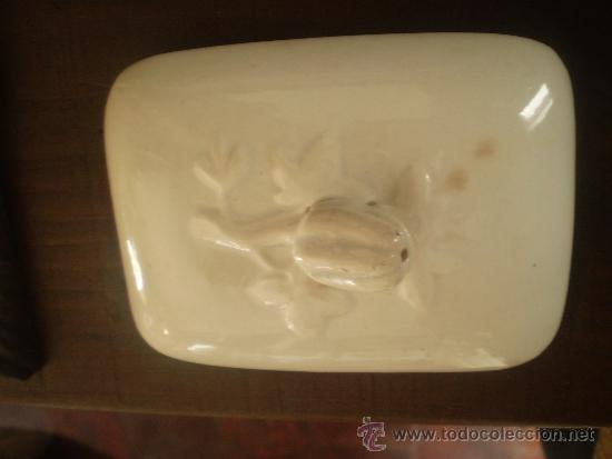 Antiquit&auml;ten: TAPA PARA JABONERAS S XIX