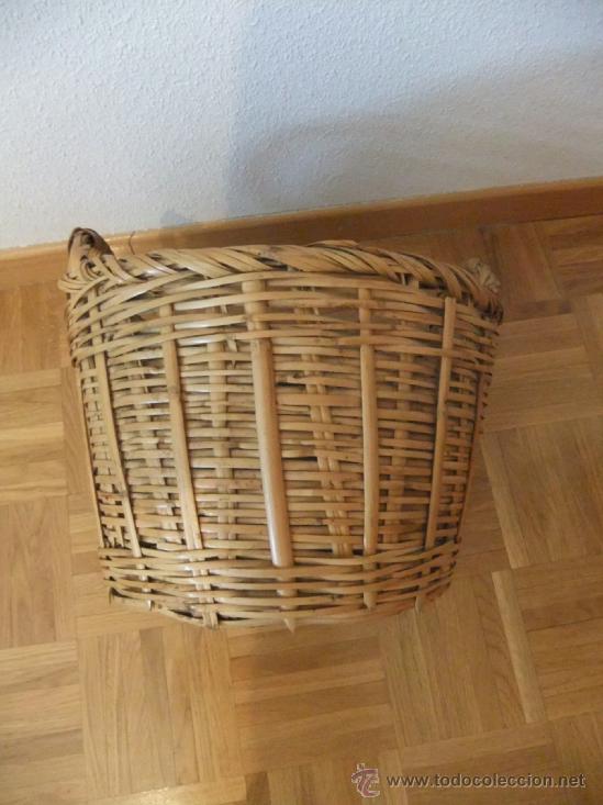 Antig&uuml;edades: cesta de mimbre - Foto 2