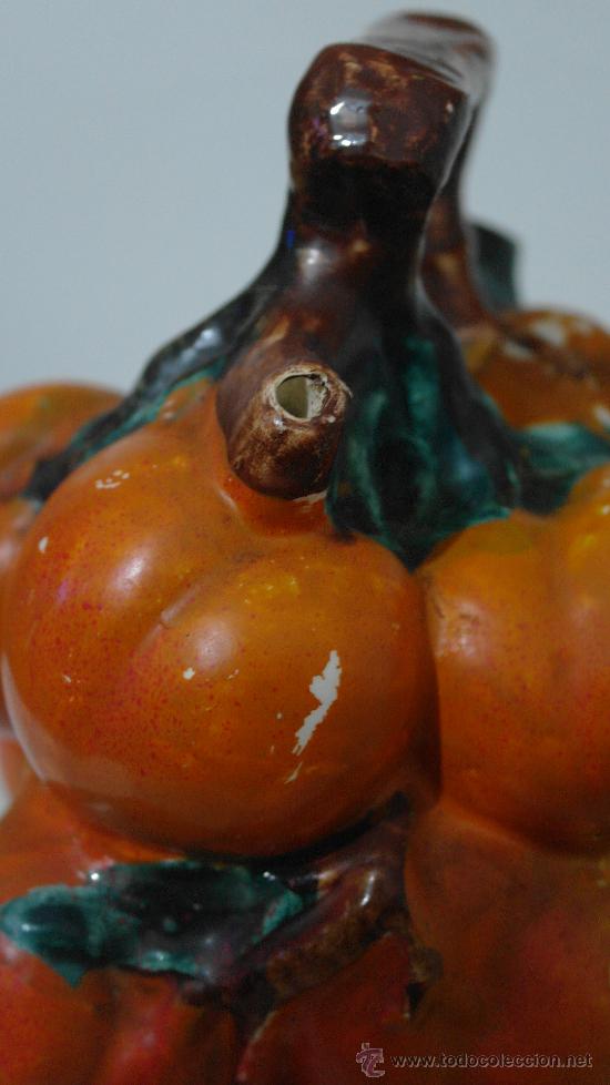 Antig&uuml;edades: antiguo botijo con forma de frutero de manises - Foto 2