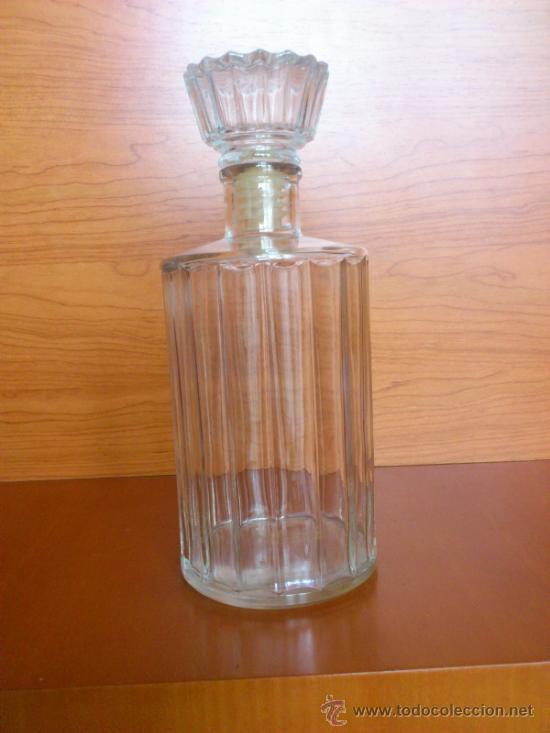 Antig&uuml;edades: Licorera antigua en cristal - Foto 2