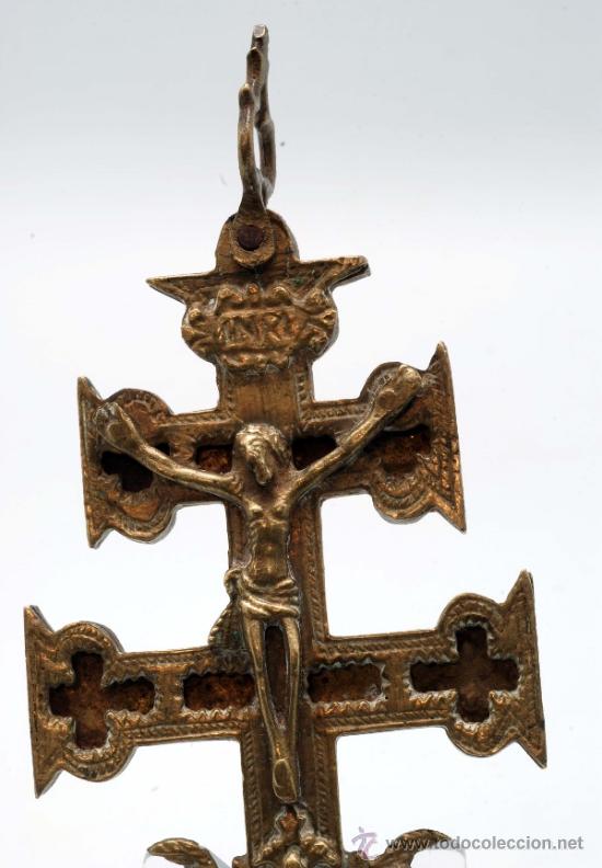 Antig&uuml;edades: Cruz de Caravaca en bronce S XVIII - Foto 2