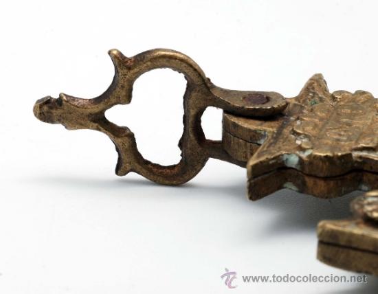 Antig&uuml;edades: Cruz de Caravaca en bronce S XVIII - Foto 7