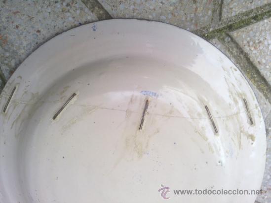 Antig&uuml;edades: antiguo plato de manises, con la&ntilde;ado de epoca. - Foto 8